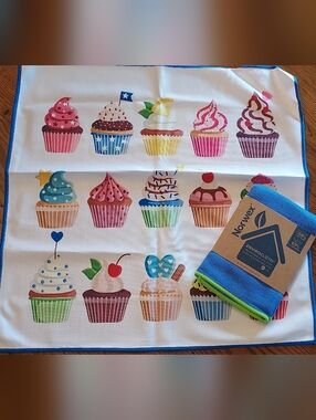 Norwex Blue/Green Envirocloth With Cupcake Print Window Cloth